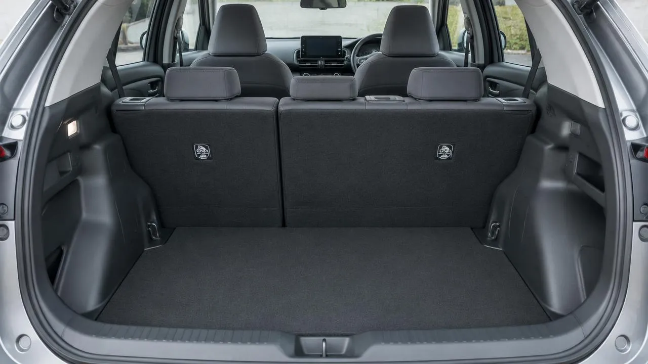 Toyota Yaris Cross — seating and cargo space